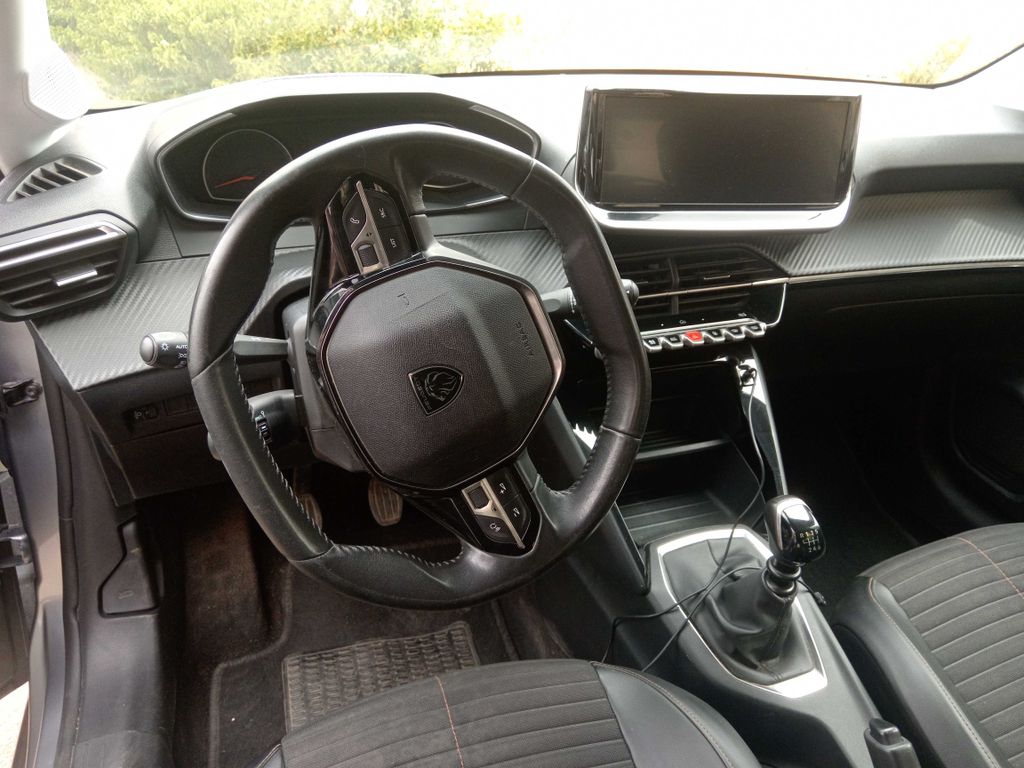 PEUGEOT 208 2025