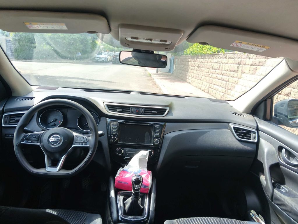 NISSAN Qashqai 2017