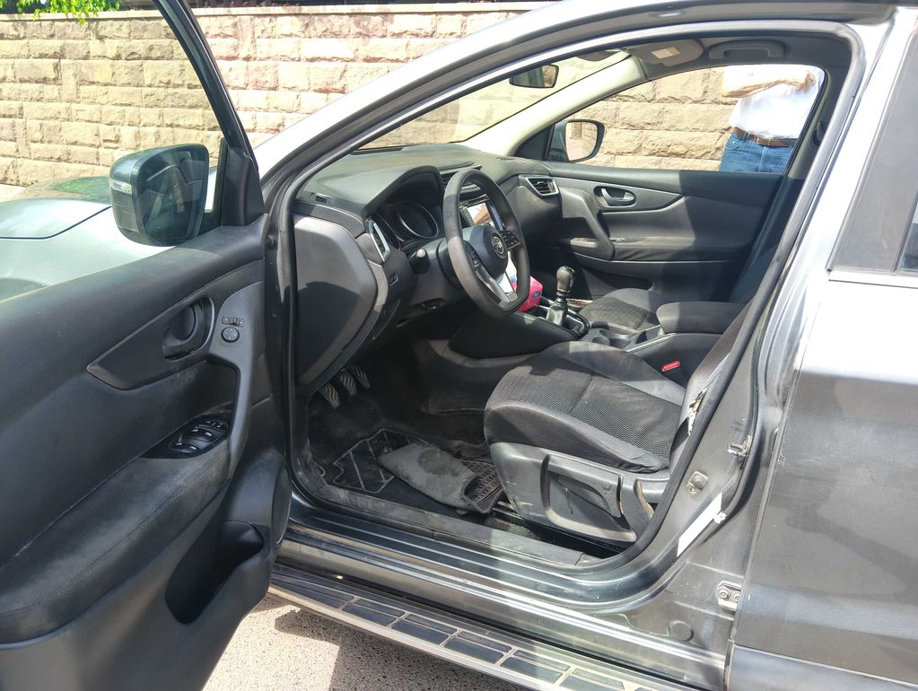 NISSAN Qashqai 2017