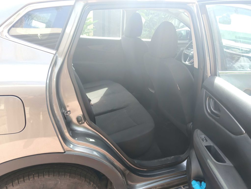 NISSAN Qashqai 2017