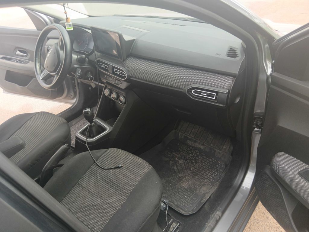 DACIA Logan 2025