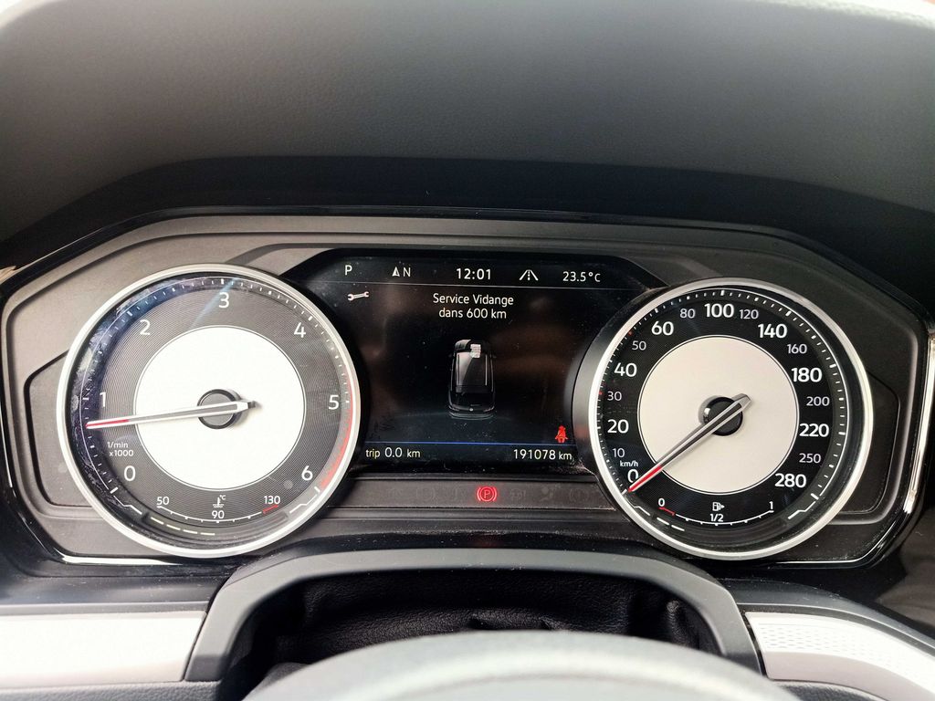 VOLKSWAGEN Touareg 2019