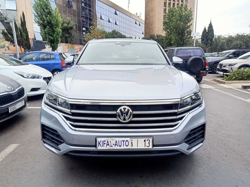 VOLKSWAGEN Touareg 2019