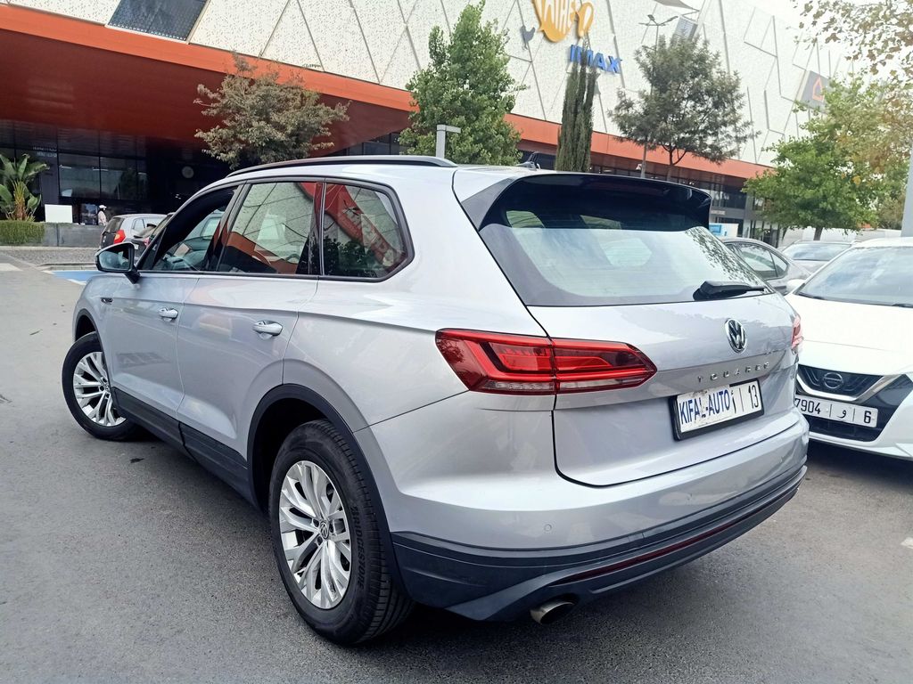 VOLKSWAGEN Touareg 2019
