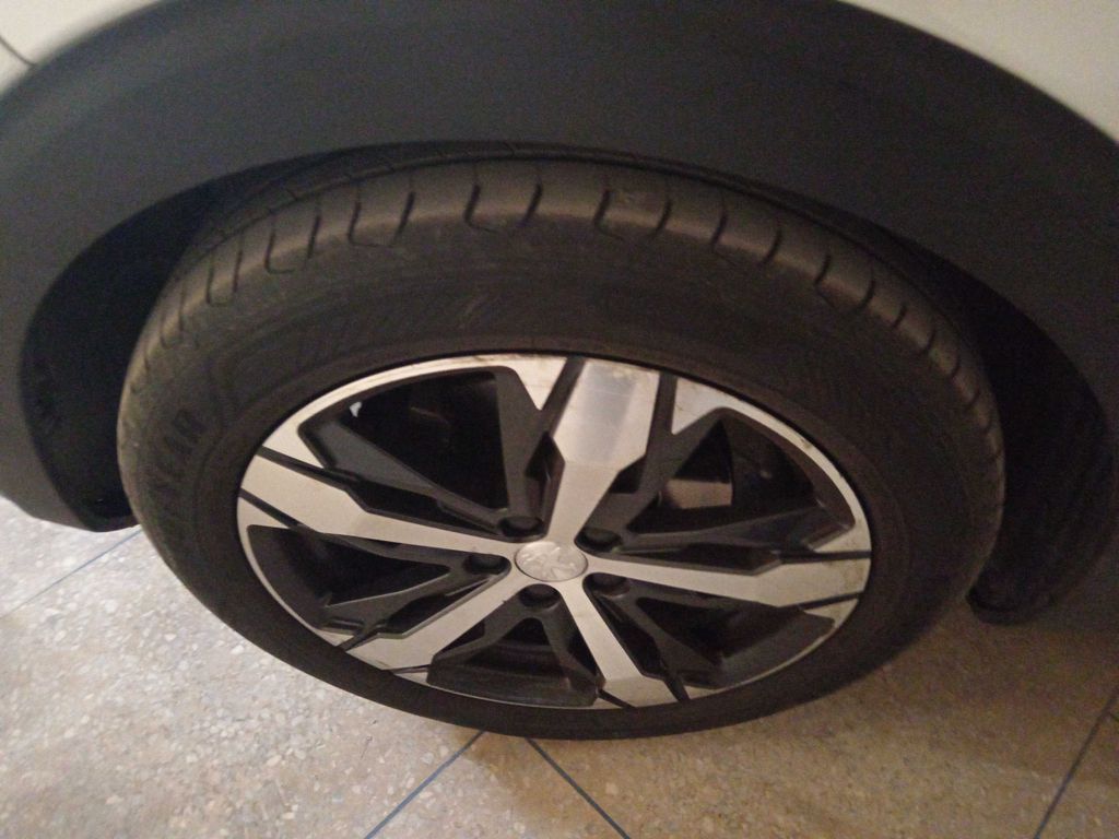 PEUGEOT 3008 2019