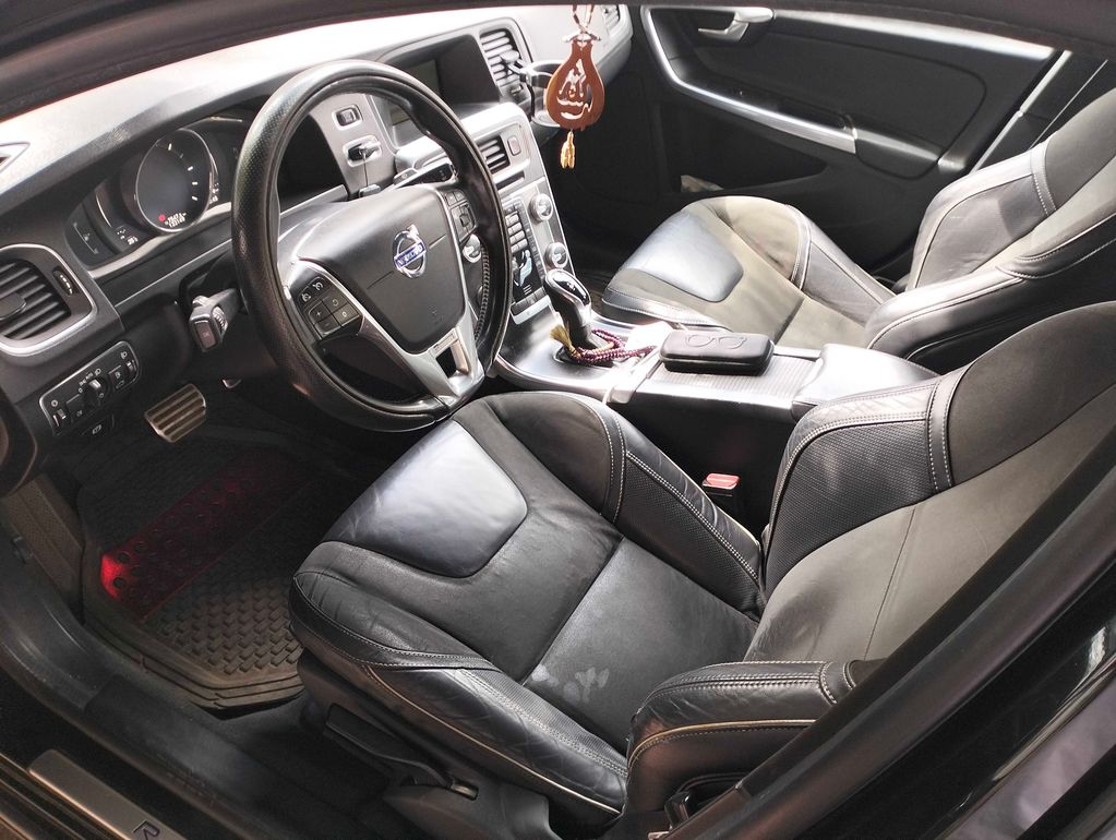 VOLVO S60 2017