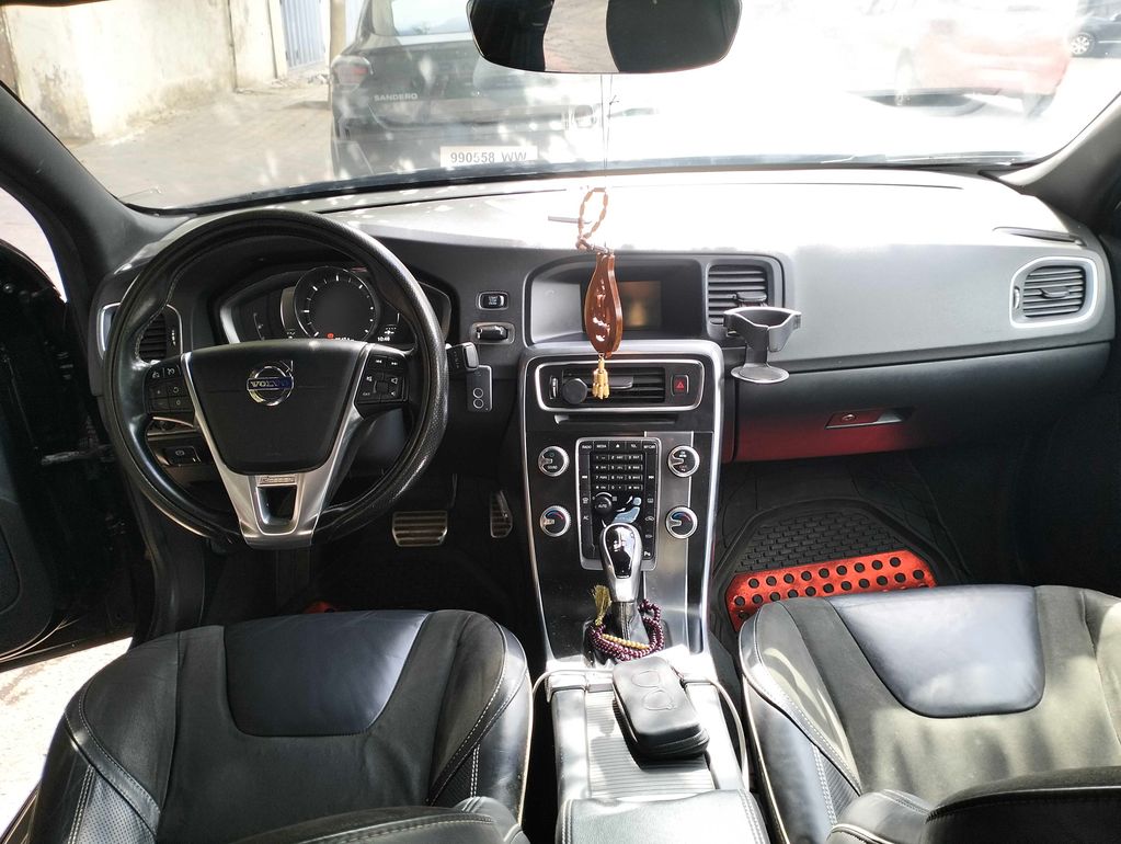 VOLVO S60 2017