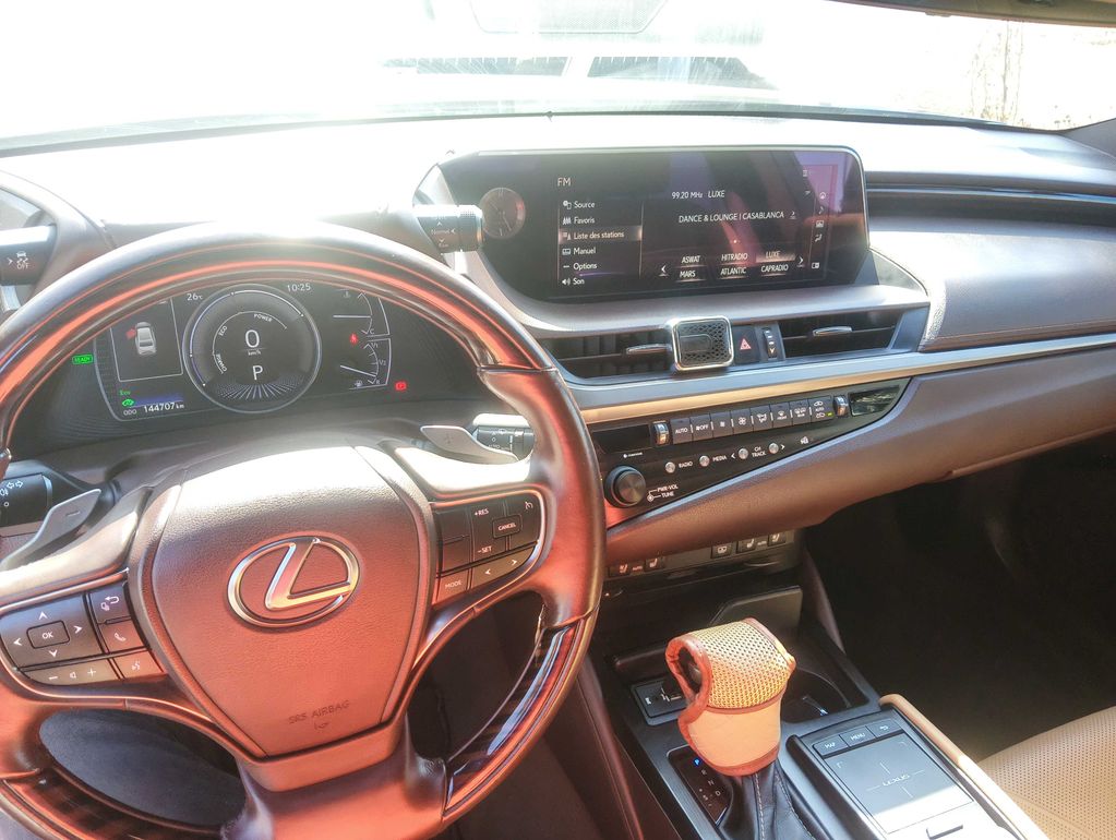 LEXUS ES 2021