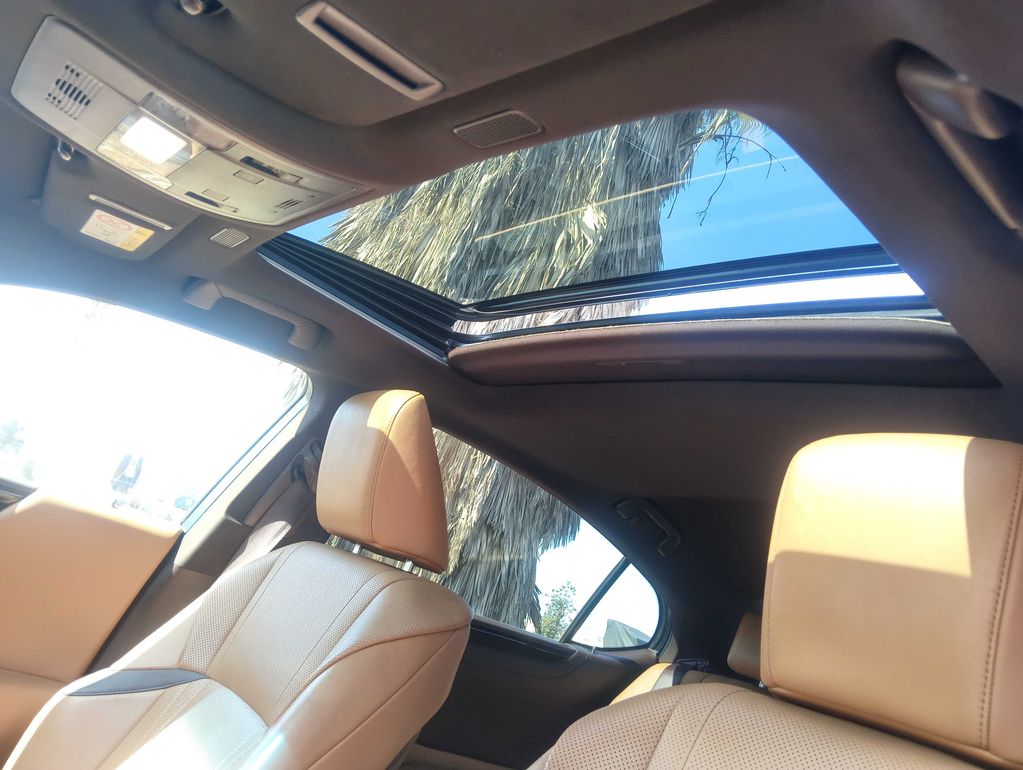 LEXUS ES 2021