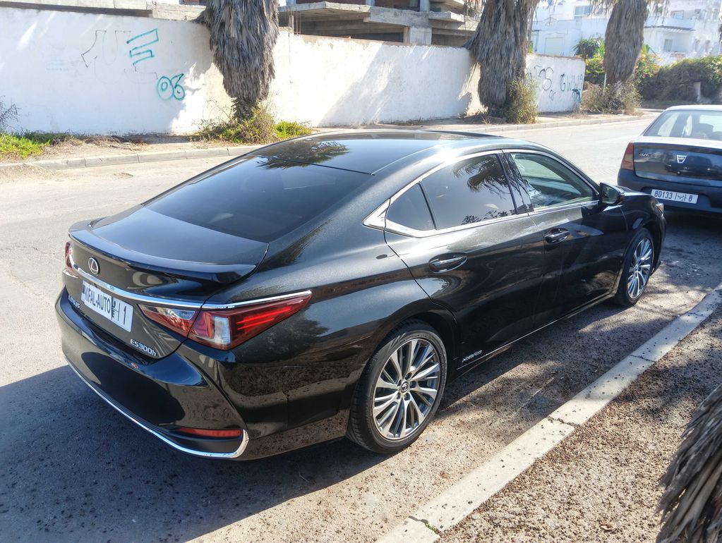 LEXUS ES 2021