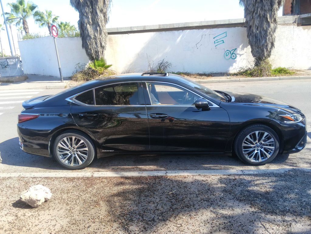 LEXUS ES 2021