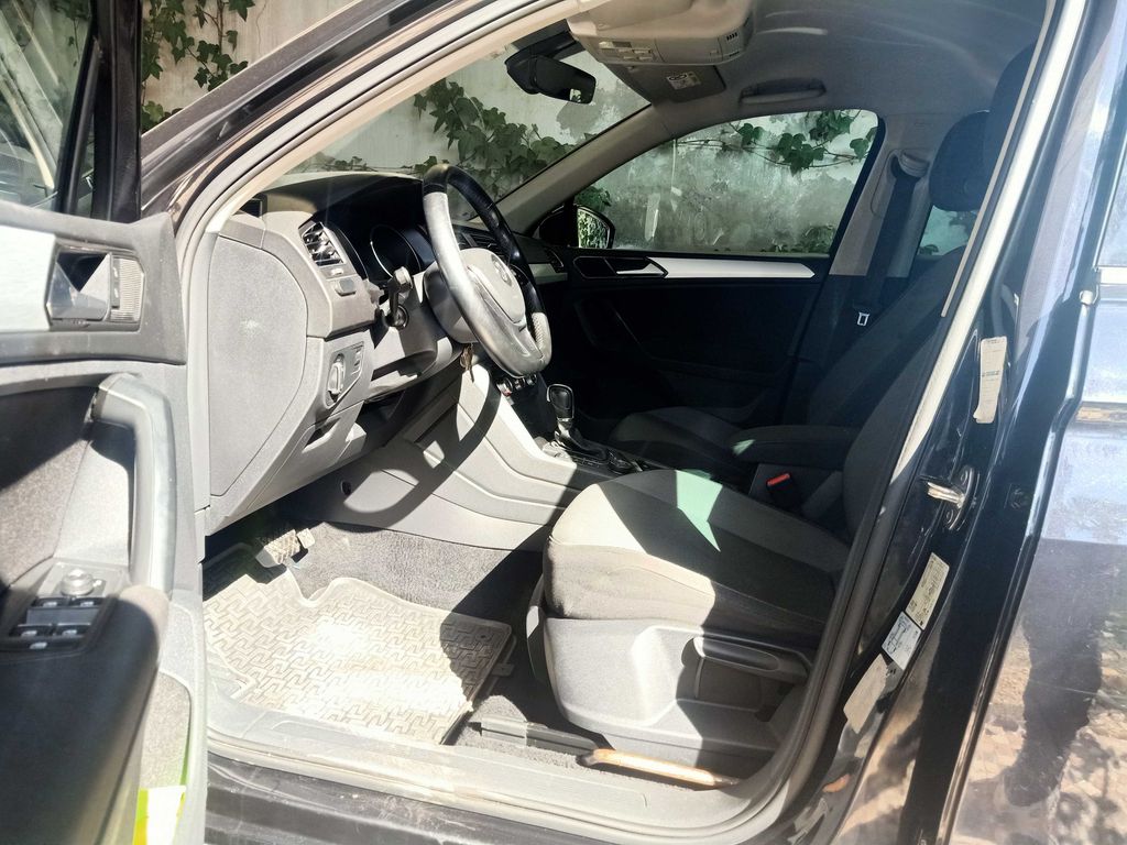 VOLKSWAGEN Tiguan 2017