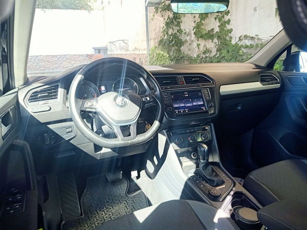VOLKSWAGEN Tiguan 2017