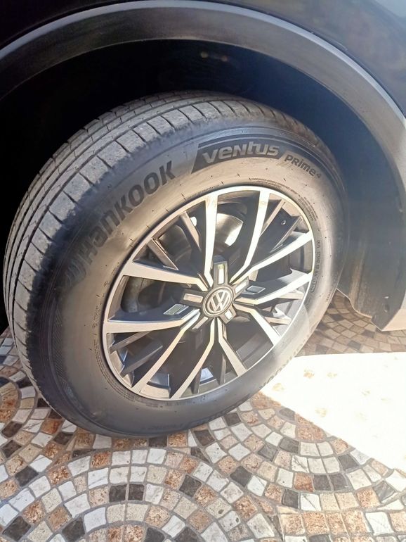 VOLKSWAGEN Tiguan 2017