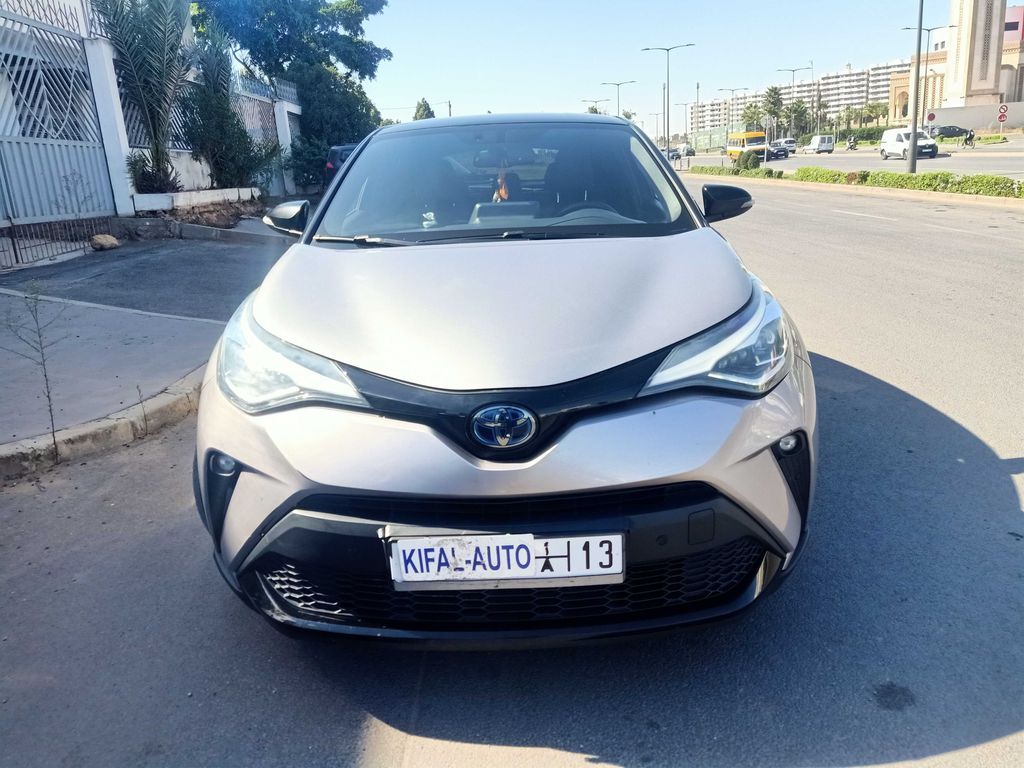 TOYOTA C-HR 2021