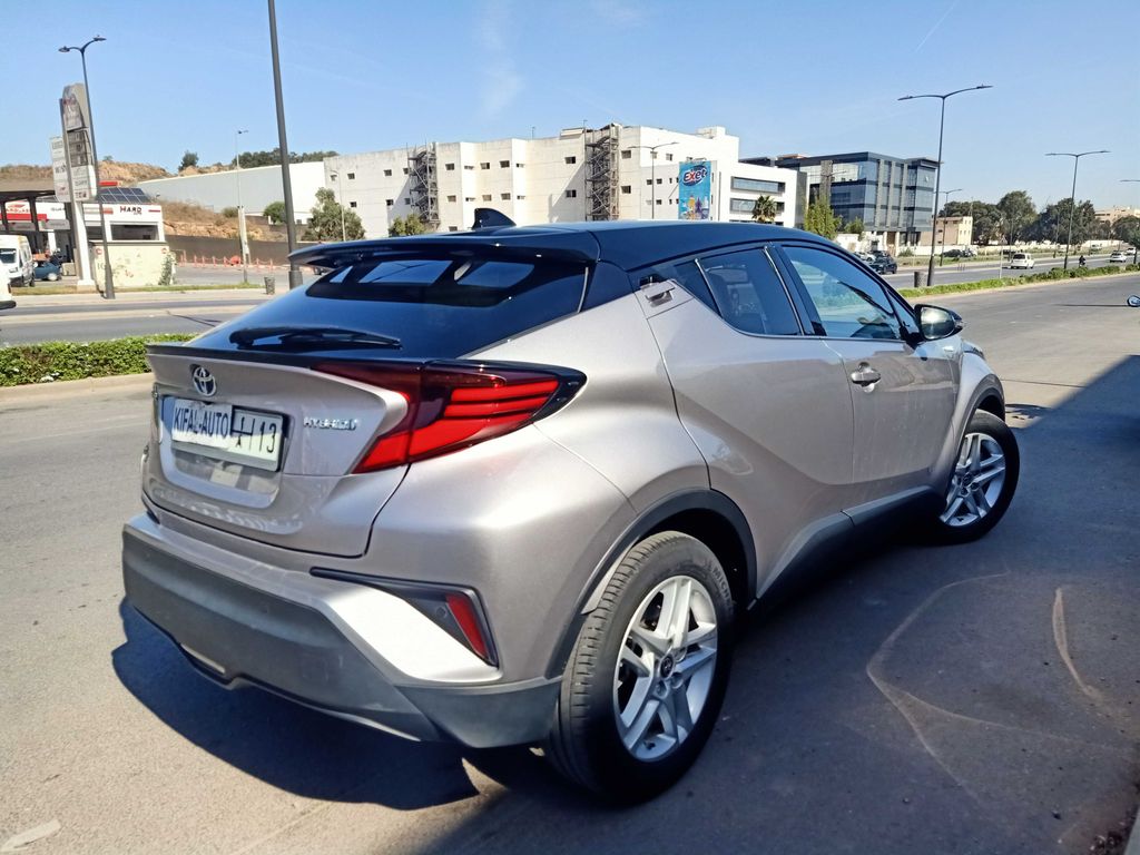TOYOTA C-HR 2021