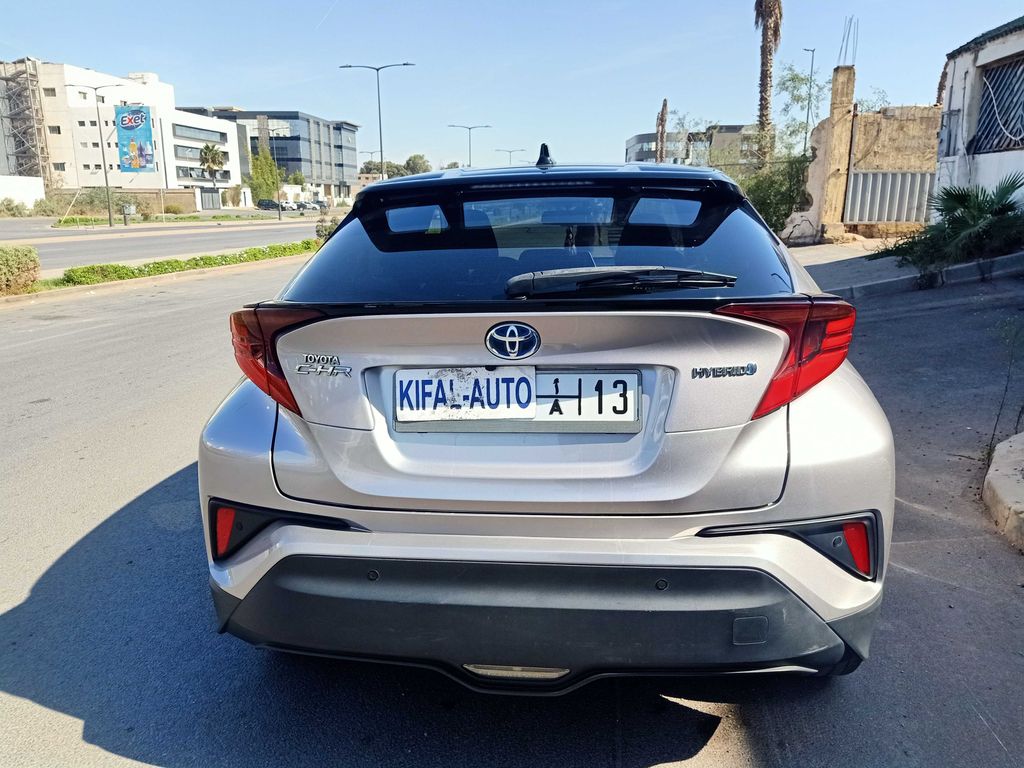 TOYOTA C-HR 2021