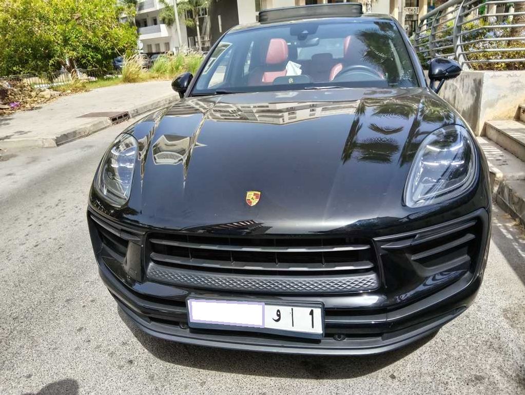 PORSCHE Macan 2023