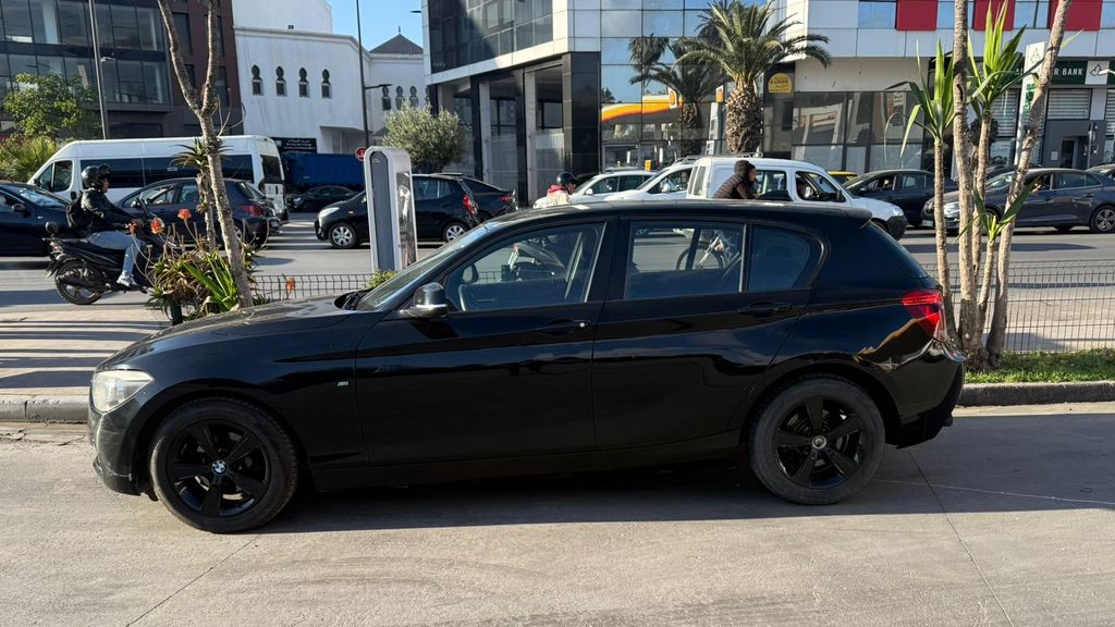 BMW SéRIE 1 2015