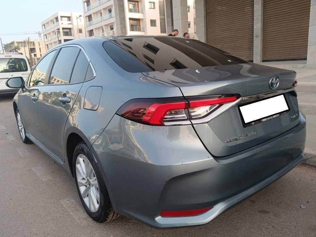 TOYOTA Corolla Prestige 2025
