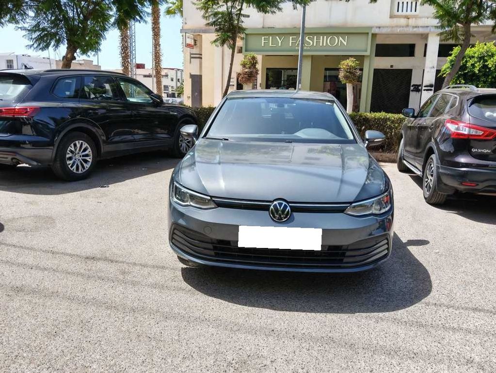 VOLKSWAGEN Golf 2024
