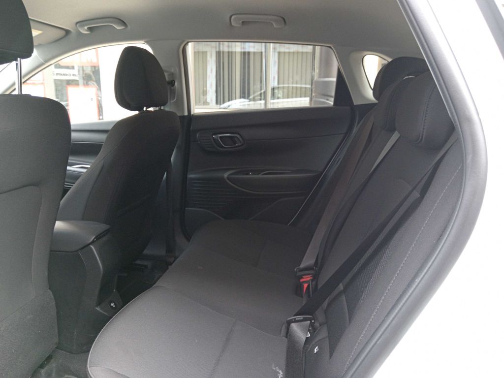 HYUNDAI i20 2025