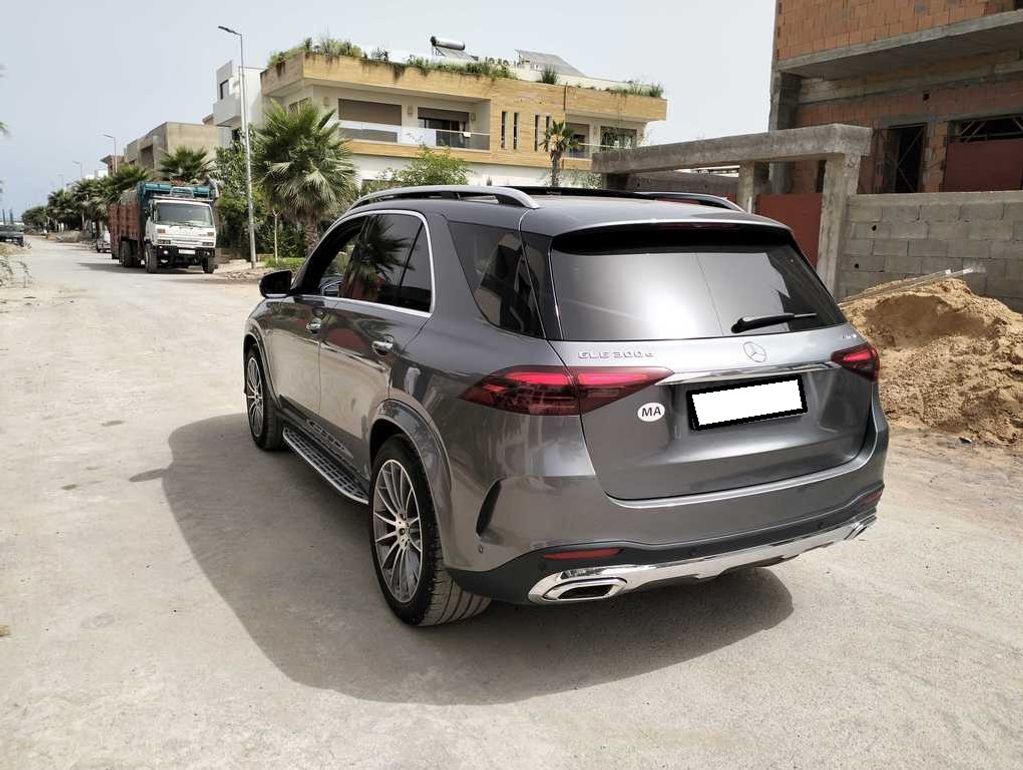 MERCEDES-BENZ GLE 2025