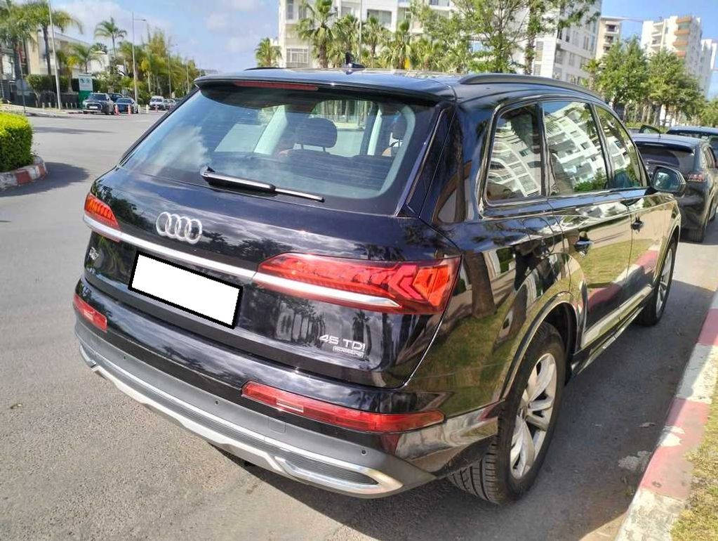 AUDI Q7 2021