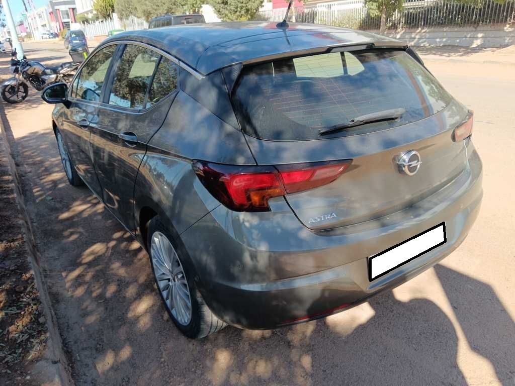 OPEL Astra 2021