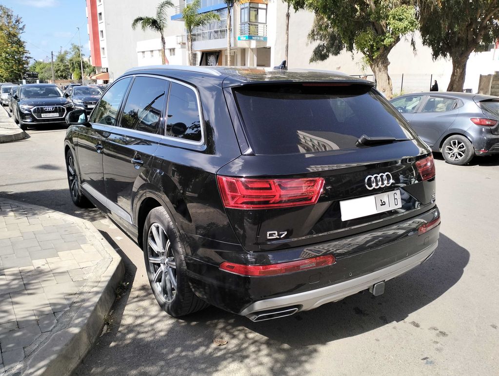 AUDI Q7 2023