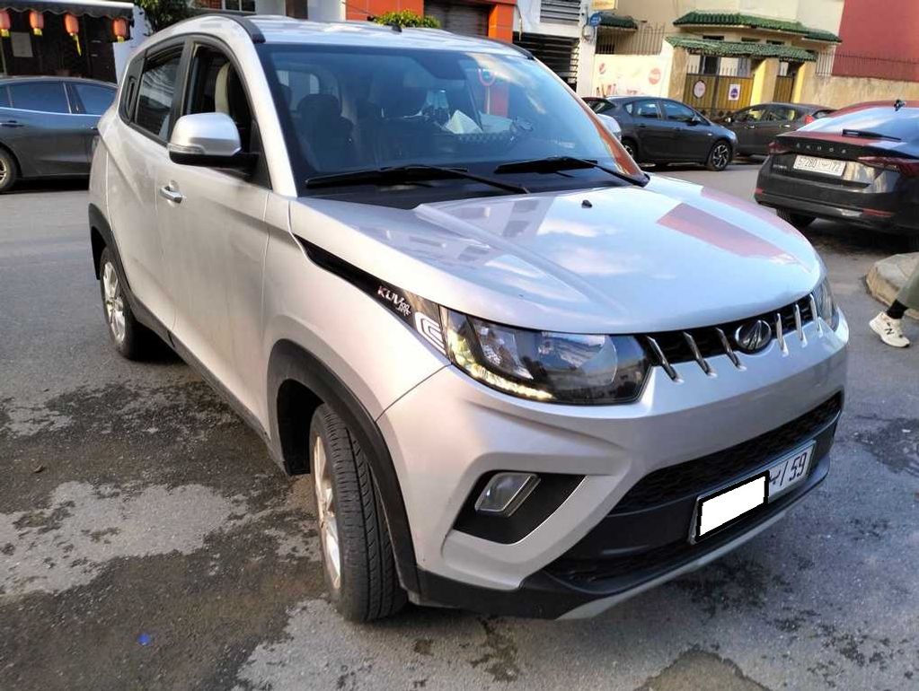 MAHINDRA KUV 100 2022