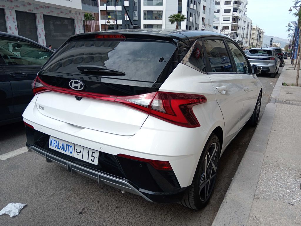HYUNDAI i20 2025