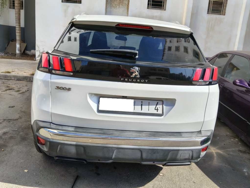 PEUGEOT 3008 2019
