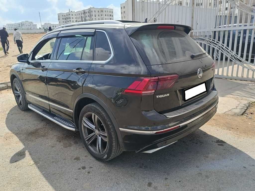 VOLKSWAGEN Tiguan 2016