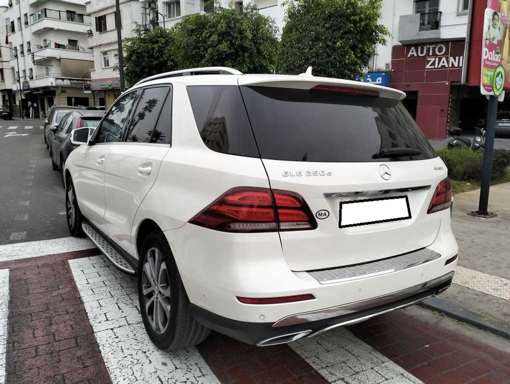 MERCEDES-BENZ GLE 2016