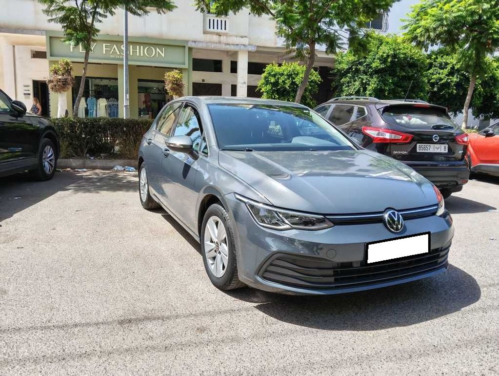 VOLKSWAGEN Golf 2024