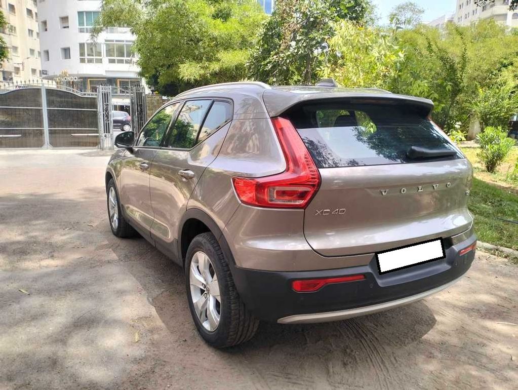 VOLVO XC40 2021
