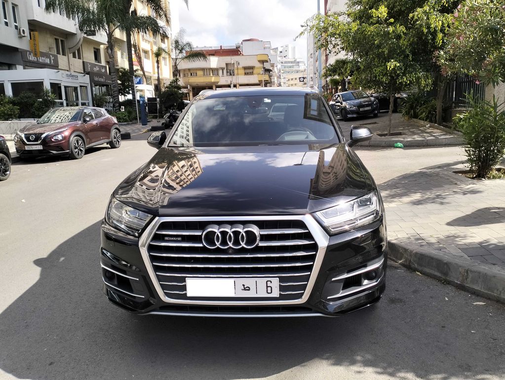 AUDI Q7 2023