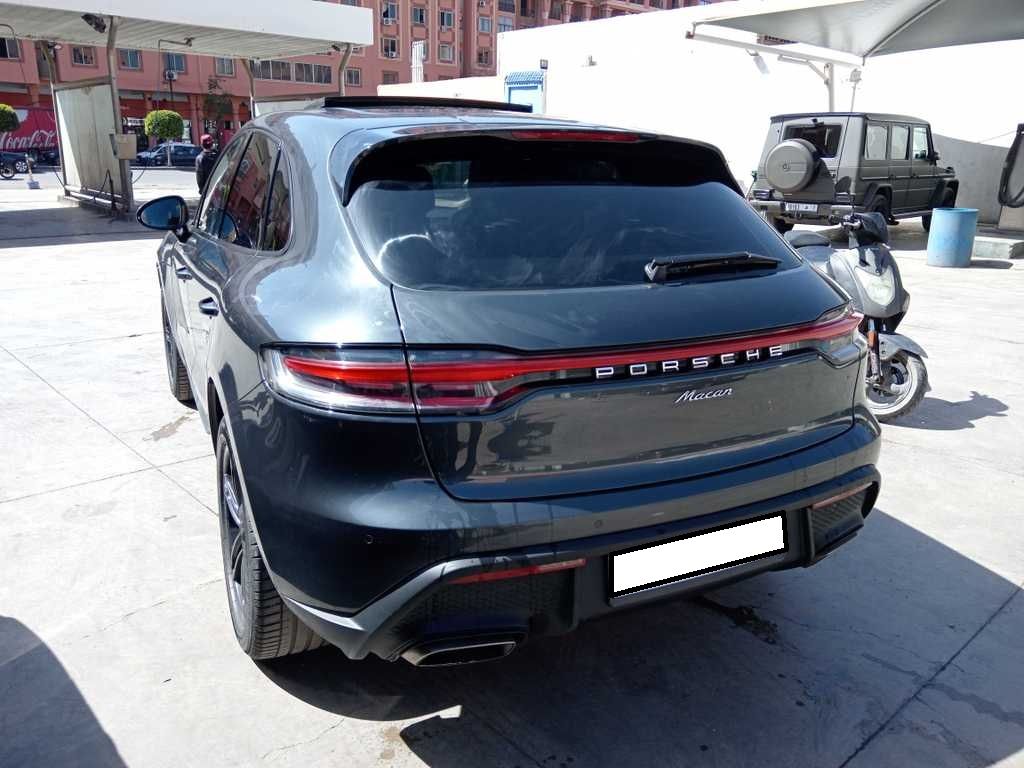 PORSCHE Macan 2022