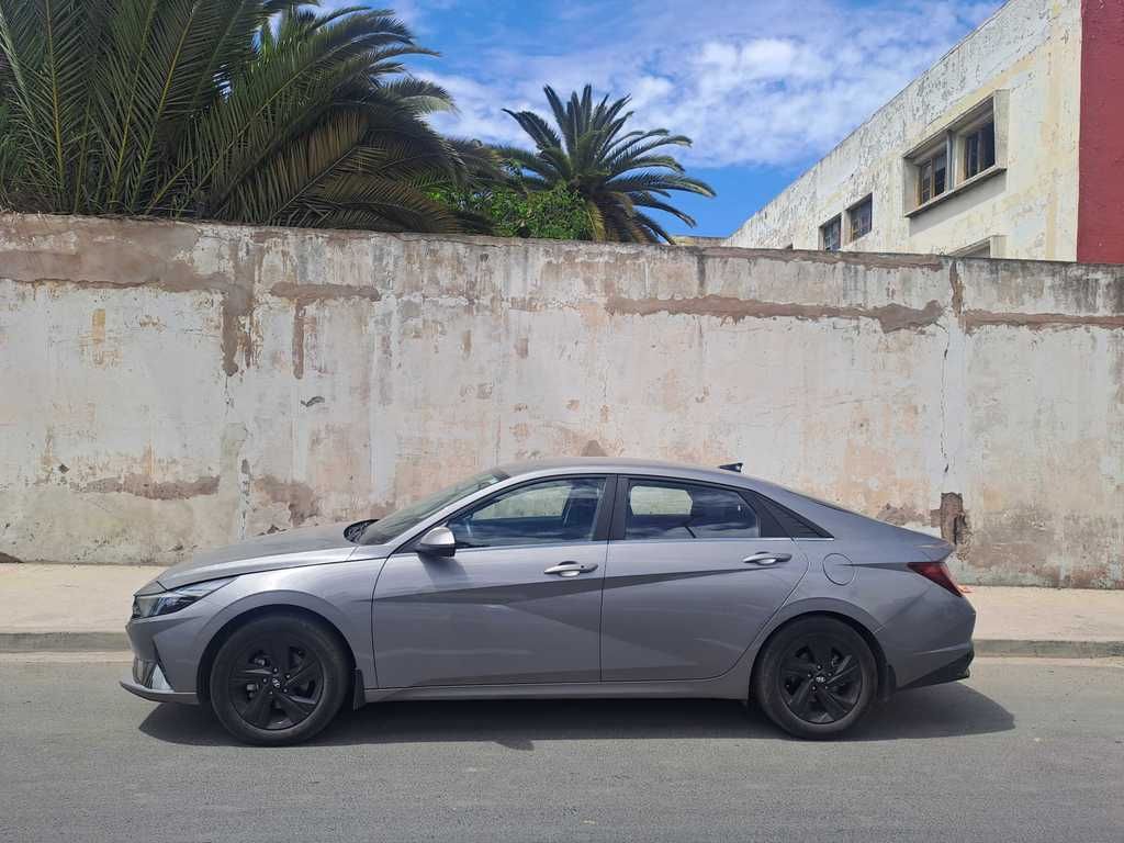 HYUNDAI Elantra 2024