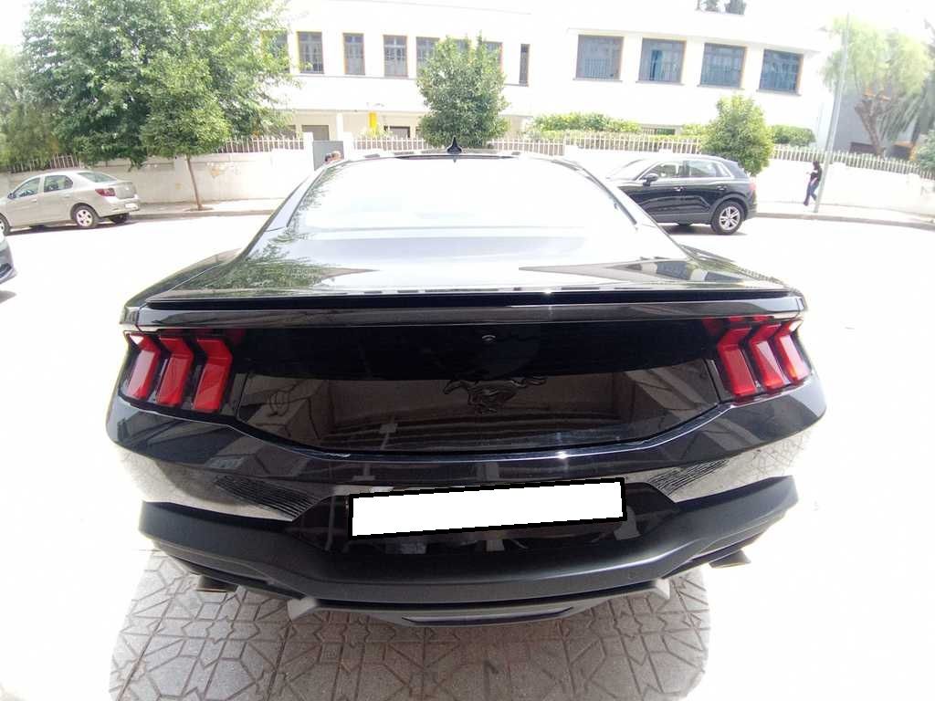 FORD Mustang Fastback 2025