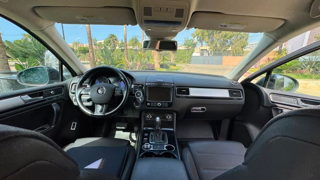VOLKSWAGEN Touareg 2018
