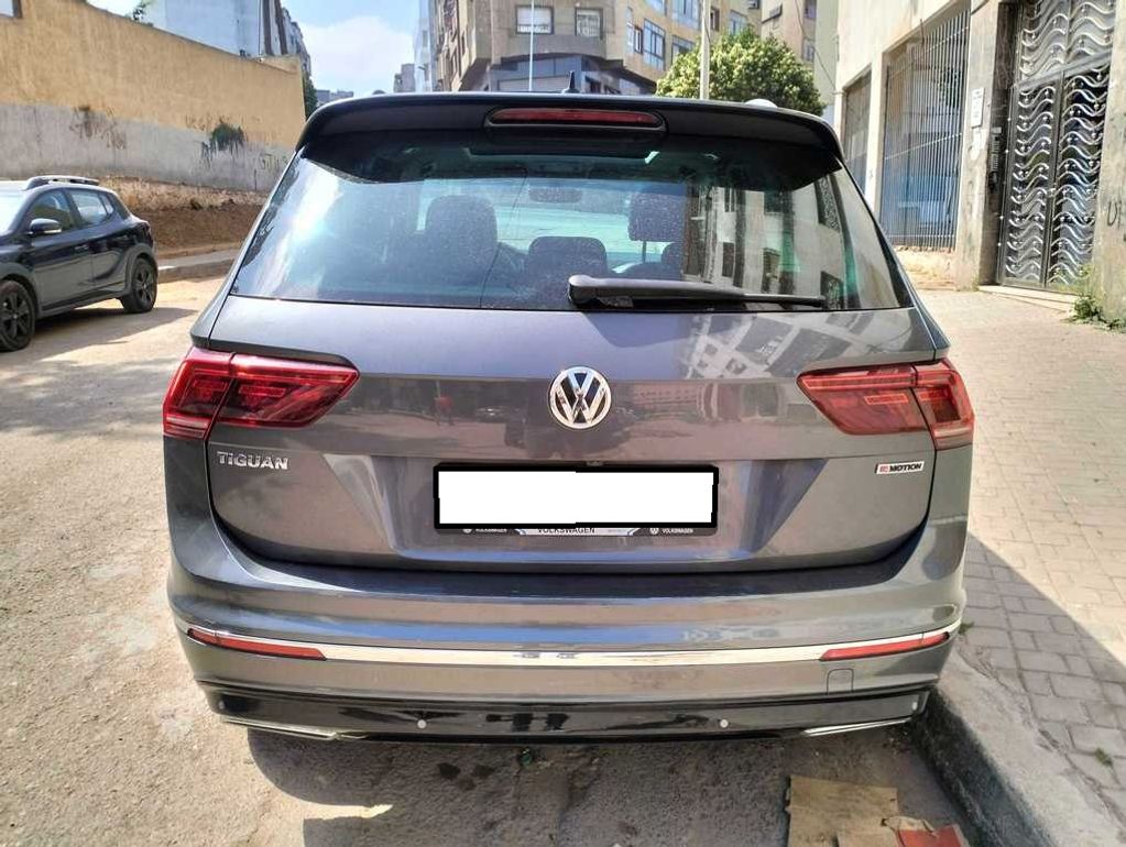 VOLKSWAGEN Tiguan 2019