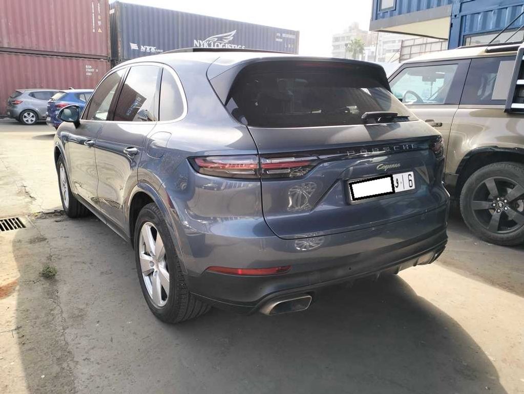 PORSCHE Cayenne 2021