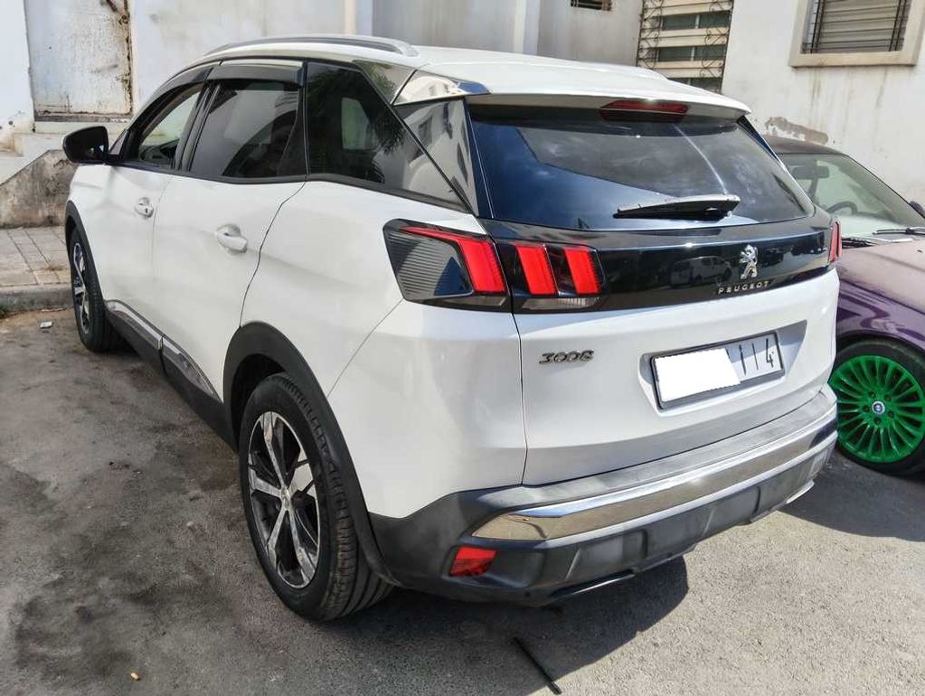 PEUGEOT 3008 2019