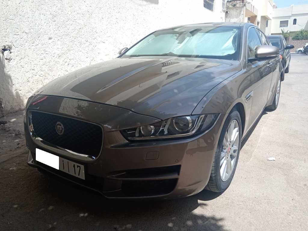 JAGUAR XE