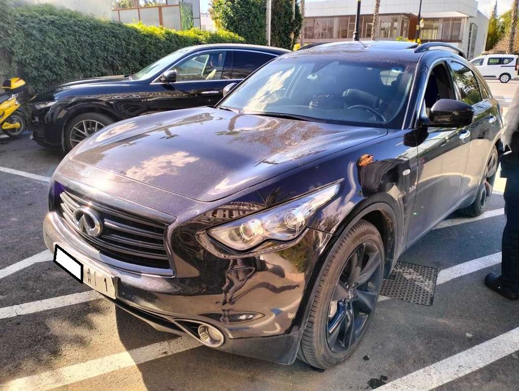 INFINITI QX30