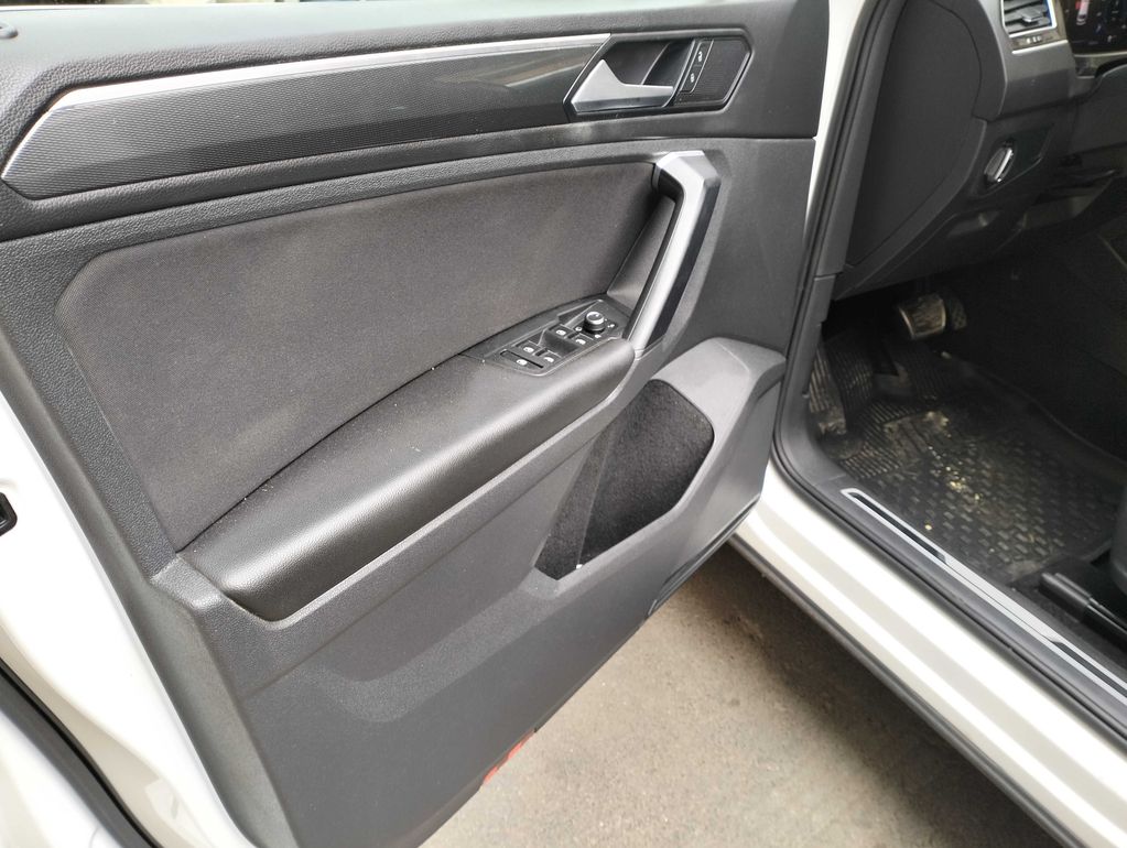 VOLKSWAGEN Tiguan 2019
