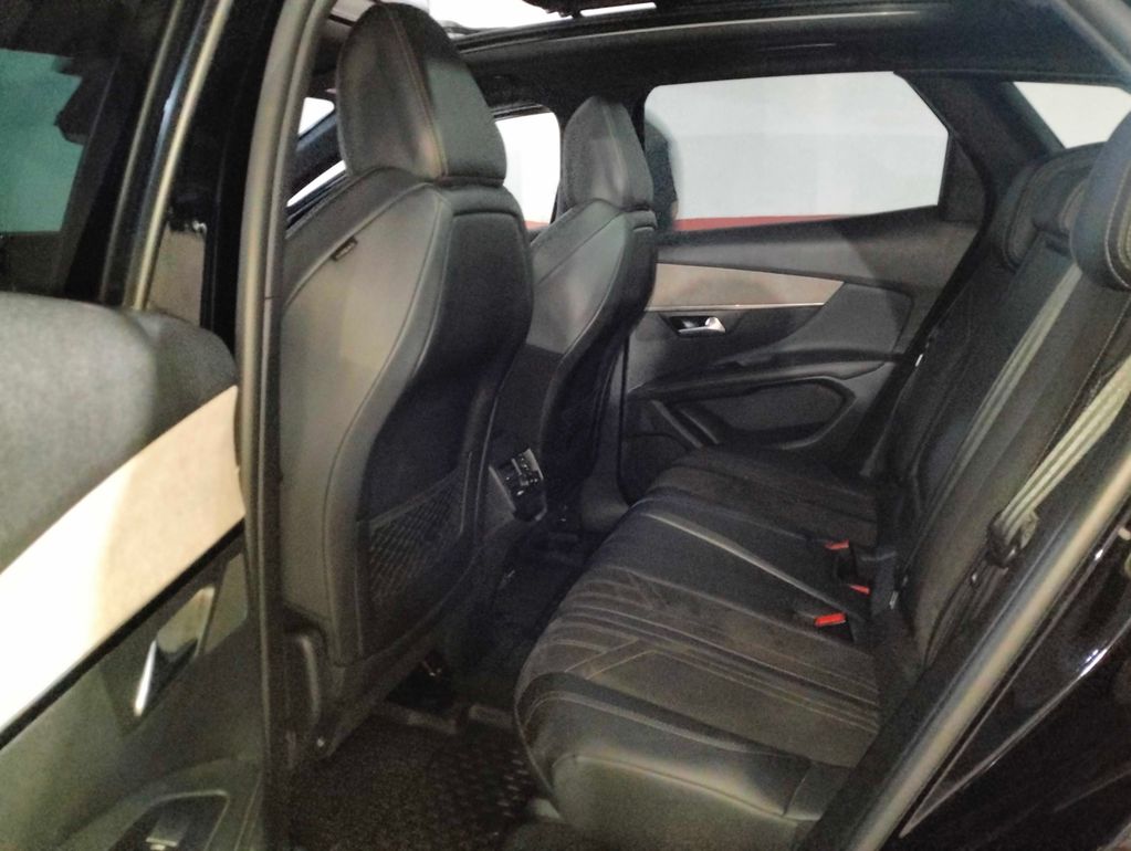 PEUGEOT 3008 2021