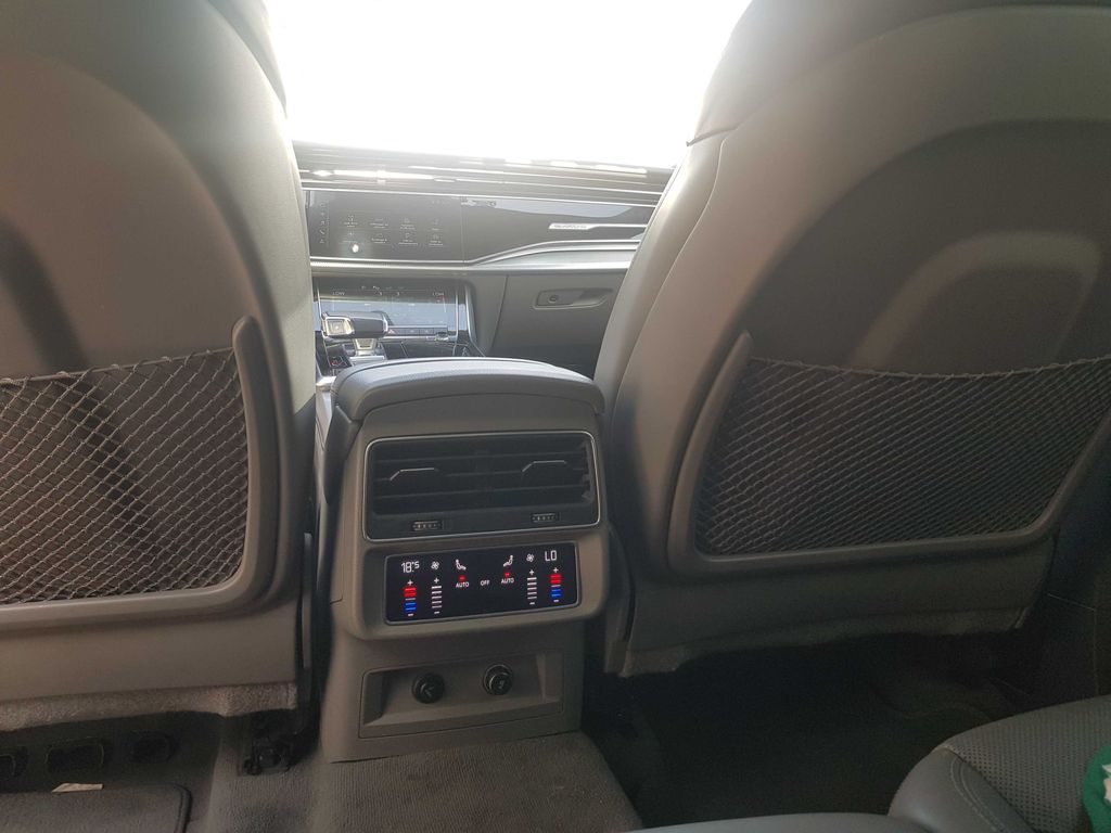 AUDI Q8 2019